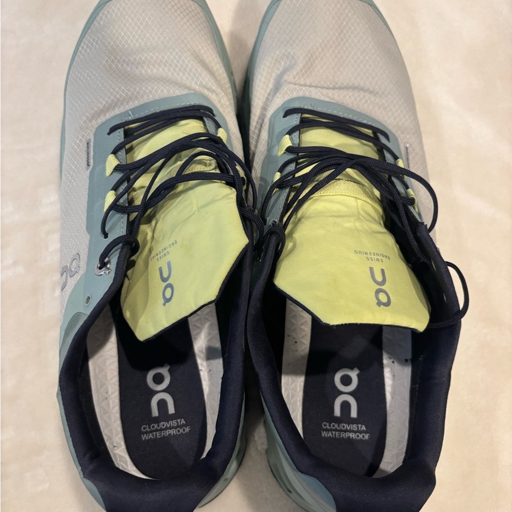 On Running Cloudvista Waterproof Men's Shoes - Light Gray and Lime